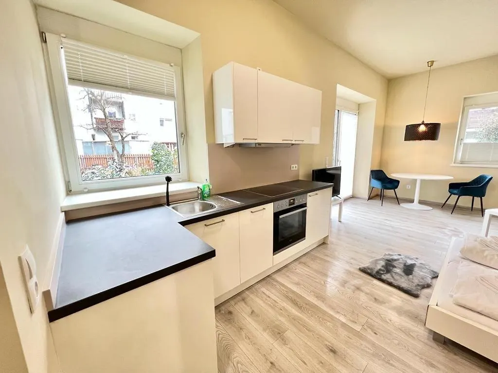 Schones Tiny House Im Herzen Innsbrucks Mit Garten Apartment Innsbruck